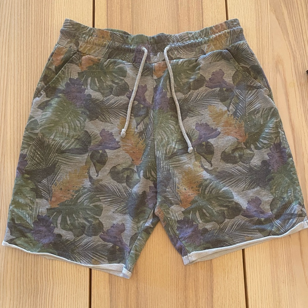 DIVIDED Cotton Shorts MEDIUM